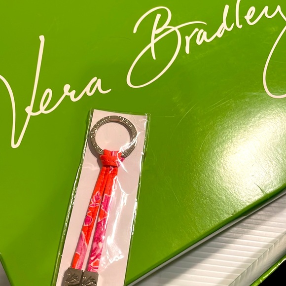 NWT Vera Bradley Fabric Tassel Key Chain FOB Retired Holder Great Gift! - Picture 7 of 9